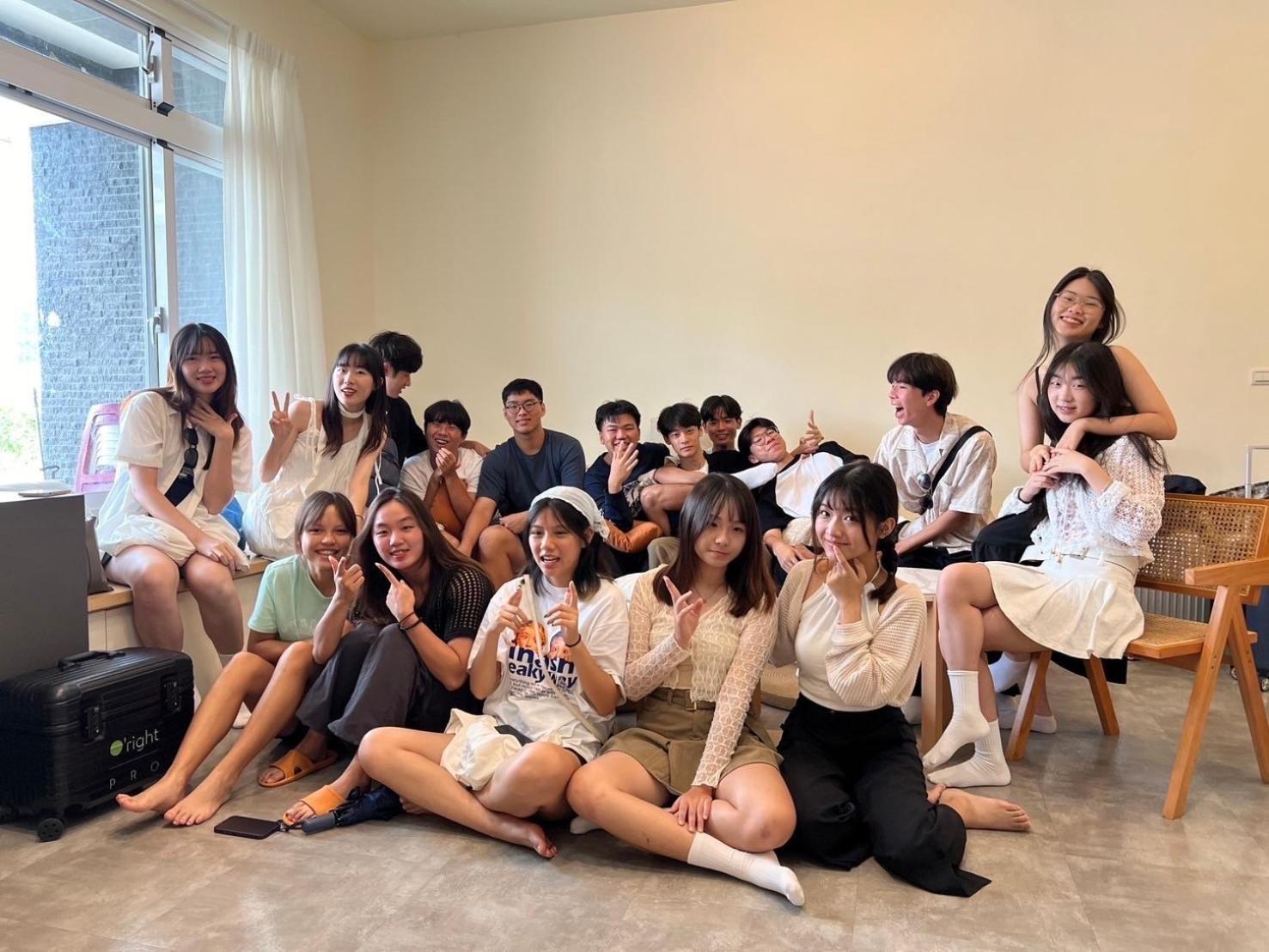 日子有光 Shine Inn Day Heng-ch'un エクステリア 写真